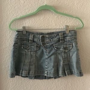 L.e.i Denim Skirt